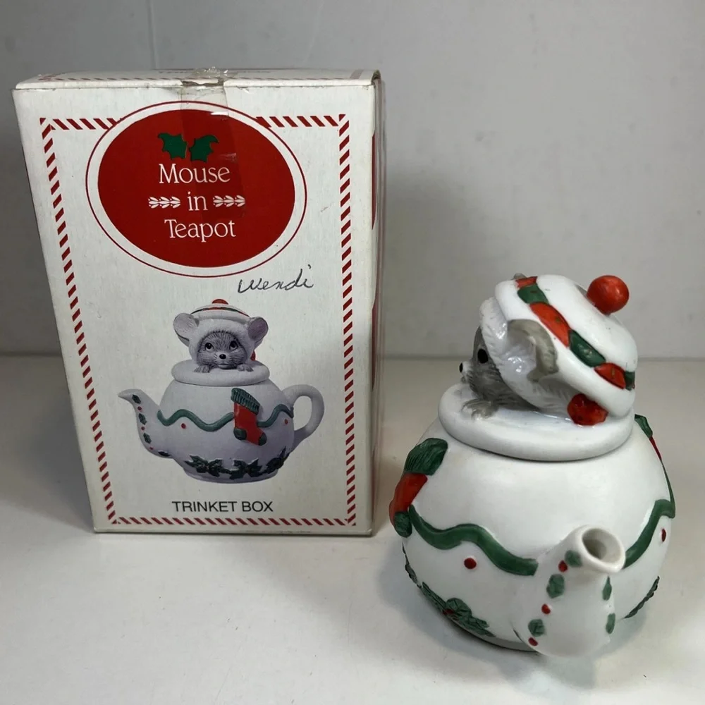 Vintage Mouse in a Teapot Ceramic Trinket Box Porcelain Keepsake Box Jewelry Box